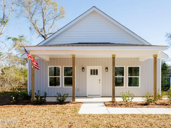 110 S Mccullen Street, Burgaw, NC 28425