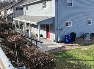 1127 Springdale Dr, Pittsburgh, PA 15236