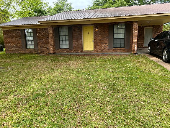 2nd image of 122 Presley Dr