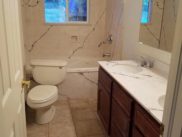 6413 Davis St — Photo 7