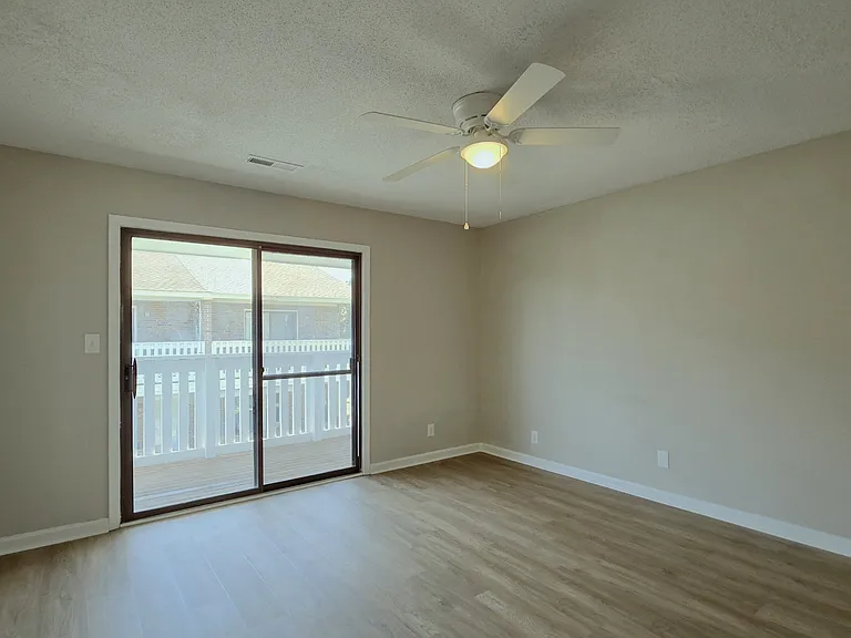 409 Garden Dr #110A — Photo 6