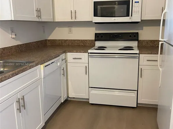 220 SW 116th Ave, Hollywood, FL