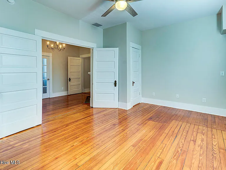 1812 Market St — Photo 42