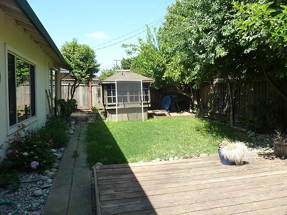 5th image of 1603 Koch Ln