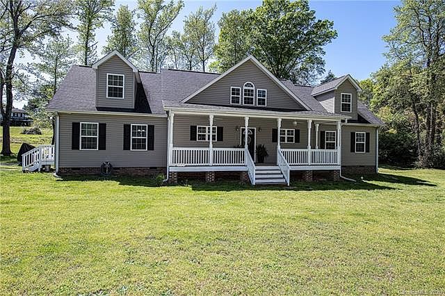 1st image of 124 Hollybrook Dr