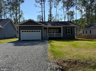 249 Wildwood Rd, Colonial Beach, VA 22443