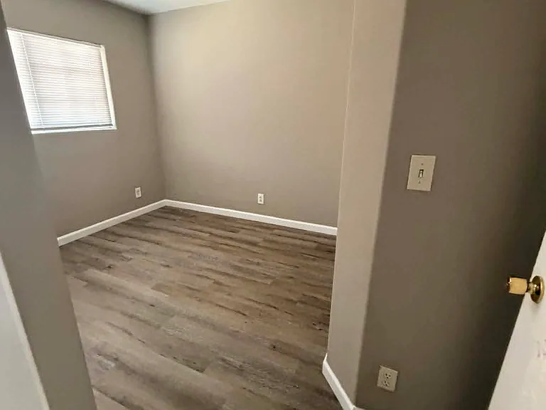 730 S Haley St — Photo 8