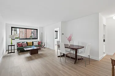 1725 York Avenue, #17G
