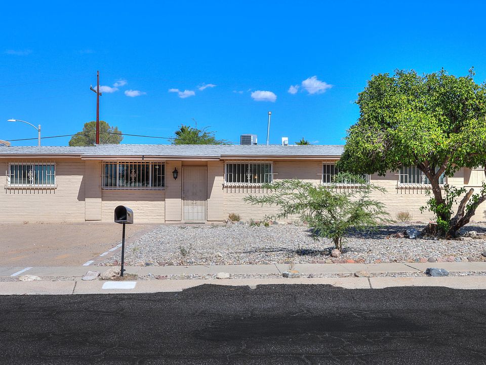 1st image of 8021 E Scarlett St
