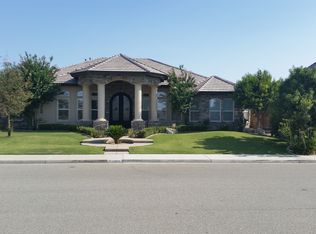 15854 Opus One Dr, Bakersfield, CA