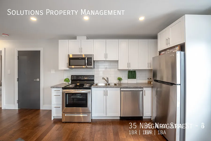 35 Niagara St — Photo 4