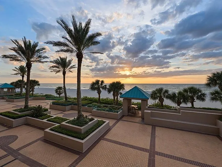 1560 Gulf Blvd #304 — Photo 41