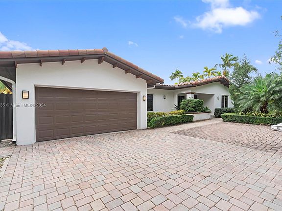 3rd image of 9860 NW 27th St