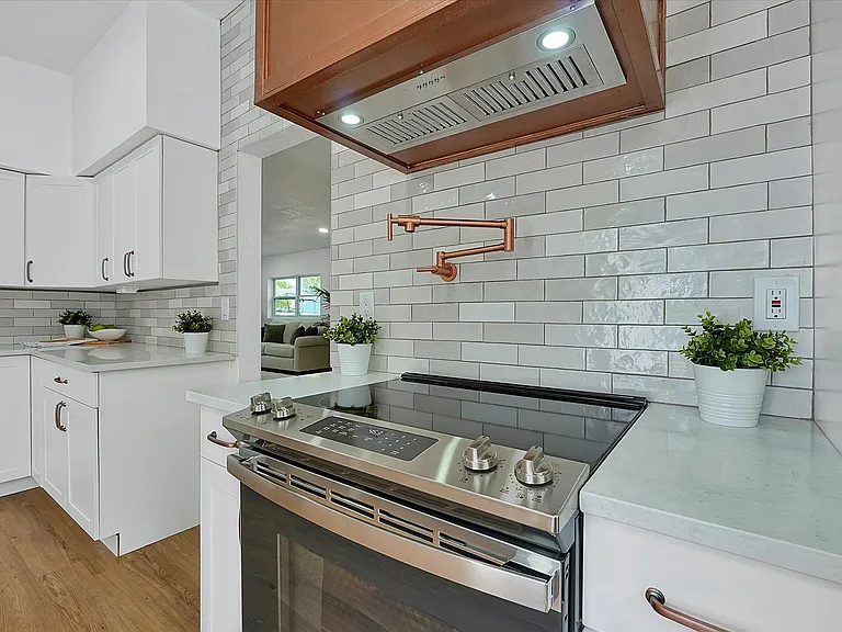 1711 White Ave #B — Photo 8