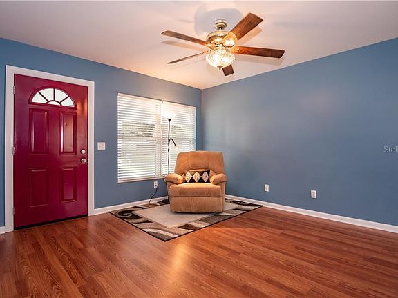 5th image of 1812 Park Dr