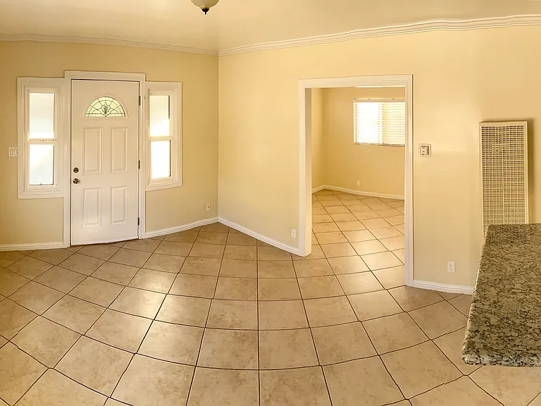 641 S Avenue 59 — Photo 6