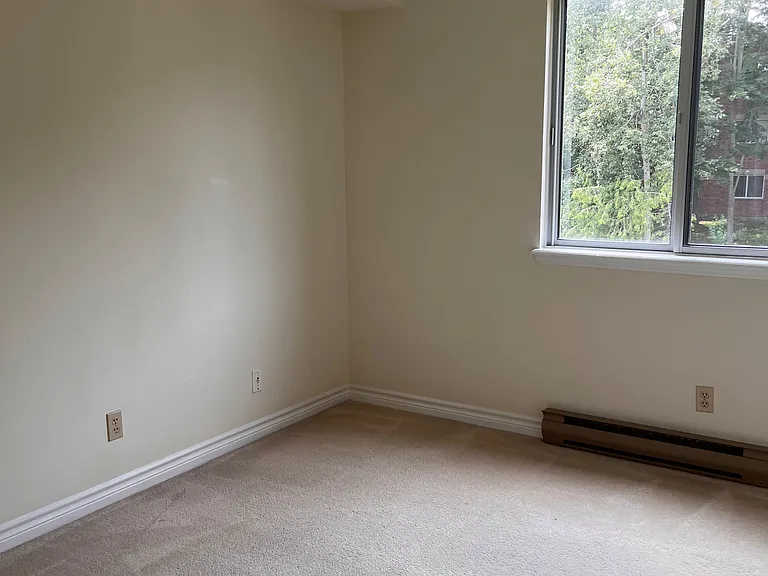 141 Edgehill Dr #L5 — Photo 6