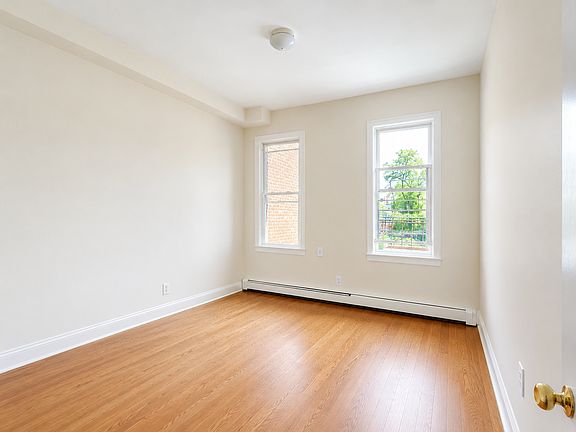 2nd image of 37-15 Broadway Floor 2