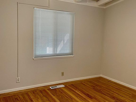 3rd image of 10080 Lyndale Ave