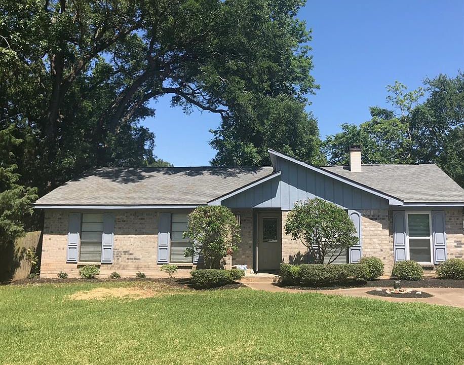 1st image of 610 Oyster Creek Dr