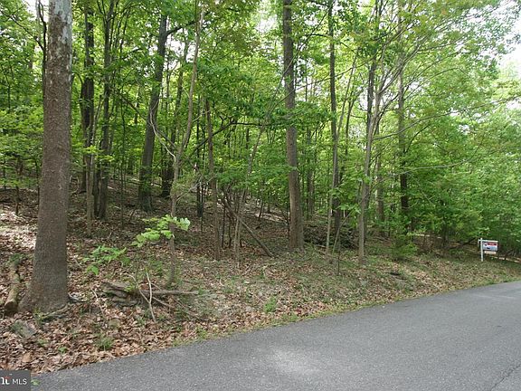 2nd image of Hawks Hill Ln