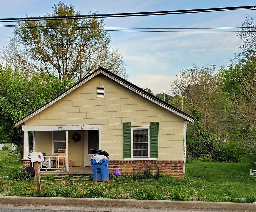 1st image of 304 Humble Ave