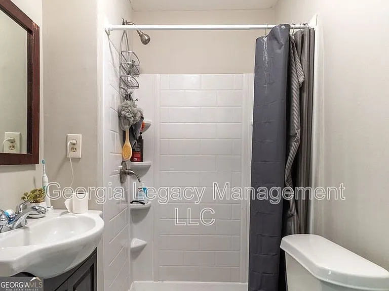 90A Martin Luther King Jr Dr — Photo 10