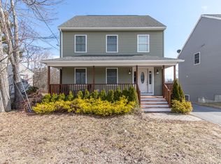 293 Park Rd, Westbrook, ME 04092