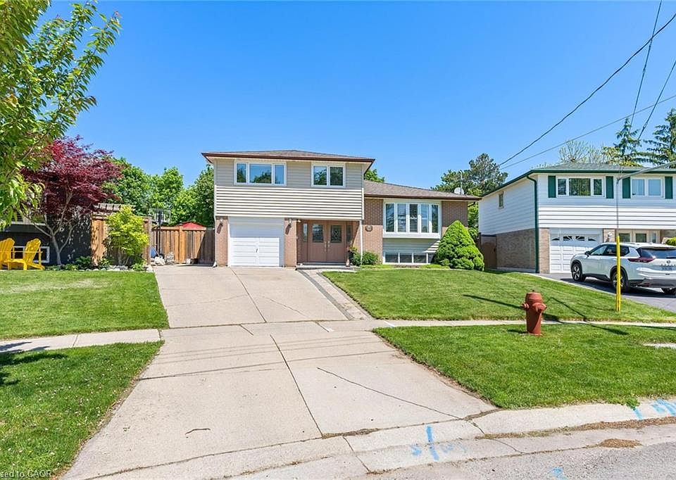 1st image of 26 Marilyn Cres