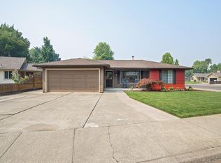 2871 Sandberg Ct, Medford, OR 97504
