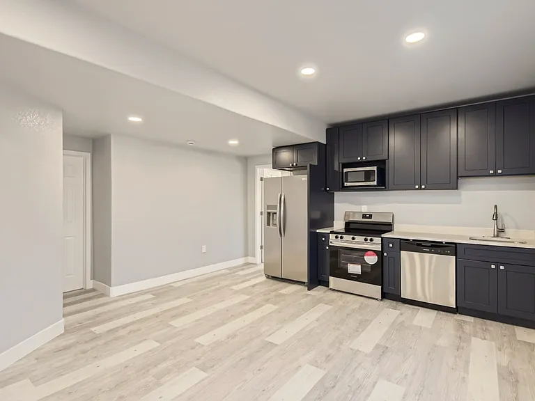 15721 E Lake Cir — Photo 10