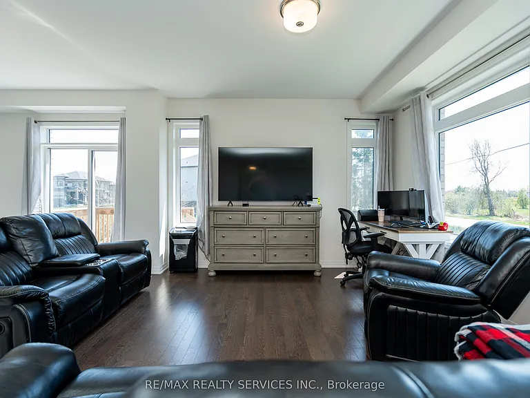 3700 Quayside Dr — Photo 23