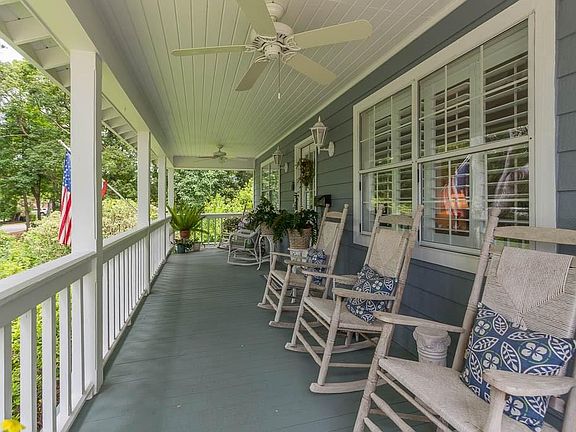 3rd image of 514 Delegal St
