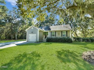 13 Arbor Ln, Saint Helena Island, SC 29920