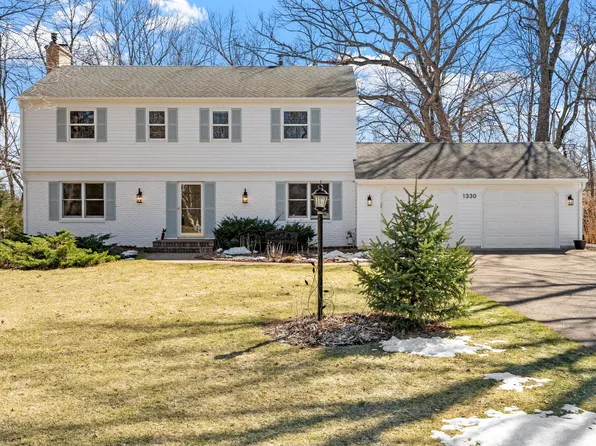 1330 Ranier Ln N, Plymouth, MN 55447