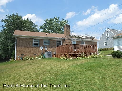 2nd image of 604 Thornberry Dr