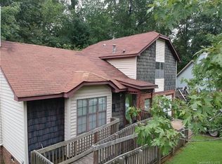 5804 Hunters Crossing Ln, Charlotte, NC 28215