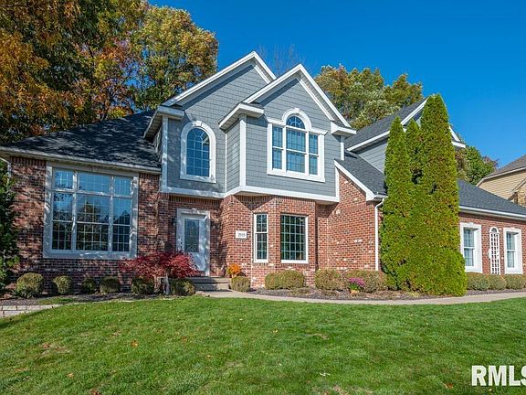 4th image of 2919 Windpointe Dr