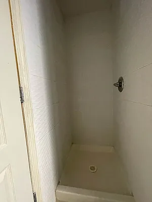 Rented by Candid Listings LLC | media 30