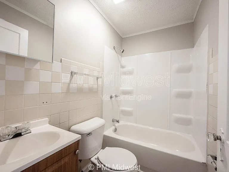 270 S Lasalle St — Photo 14