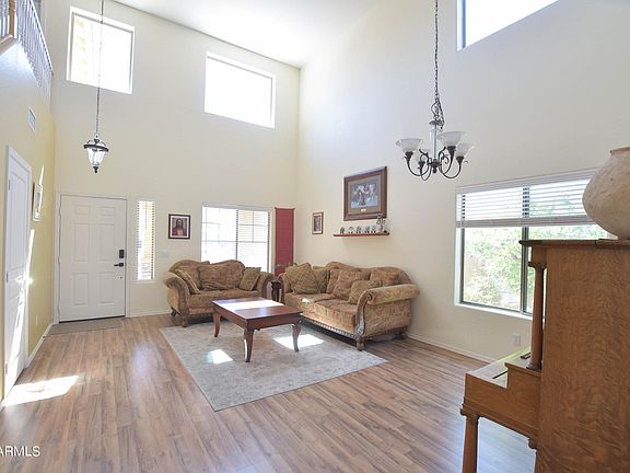 5th image of 1725 N DESERT WILLOW Street