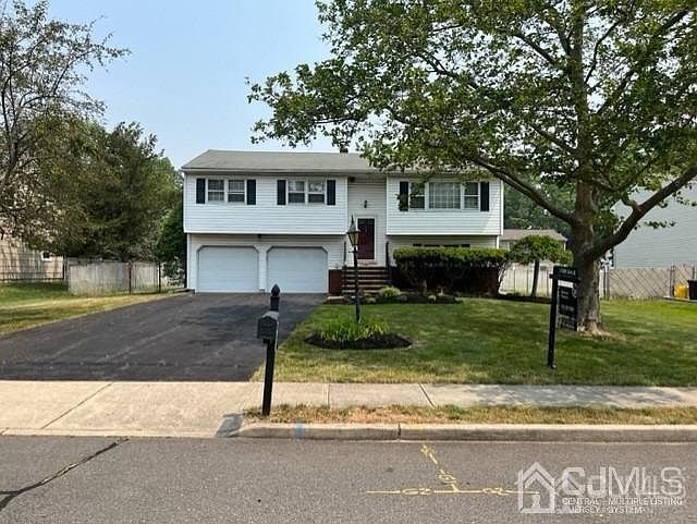 1st image of 23 Christopher Ave