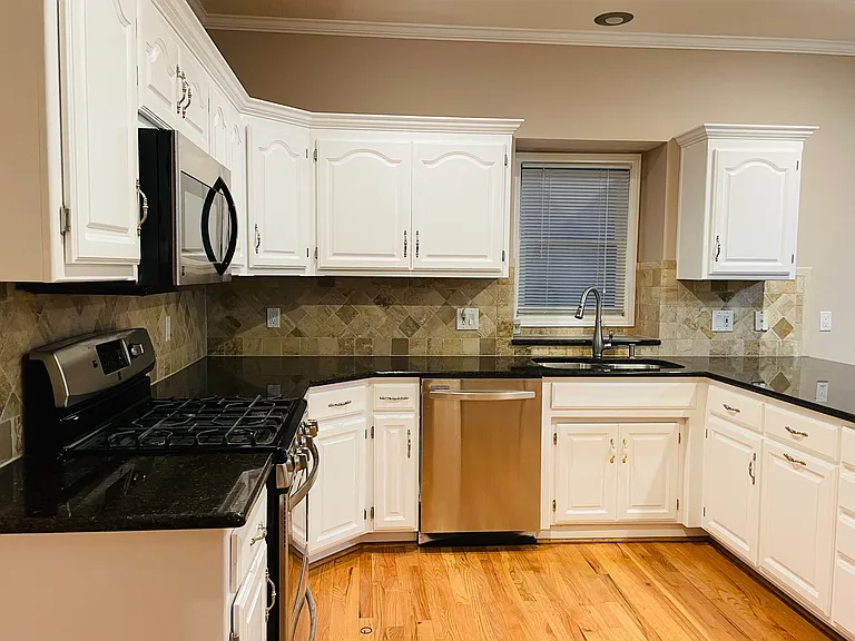 12515 Hollingsworth Rd — Photo 13