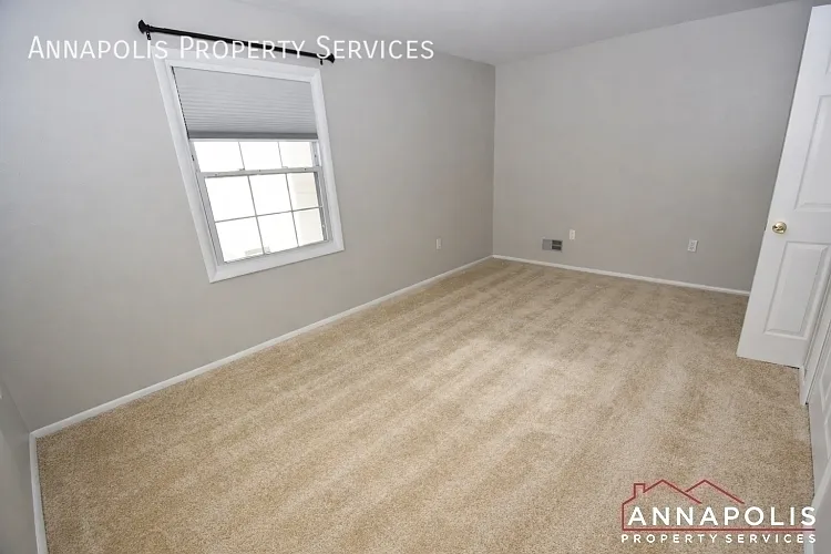 1027 Springhill Way — Photo 15