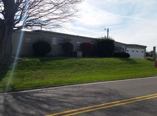 3327 Kinneys Rd, Cedar Hill, TN 37032