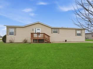 157 Sparrow Dr, Chicago Heights, IL