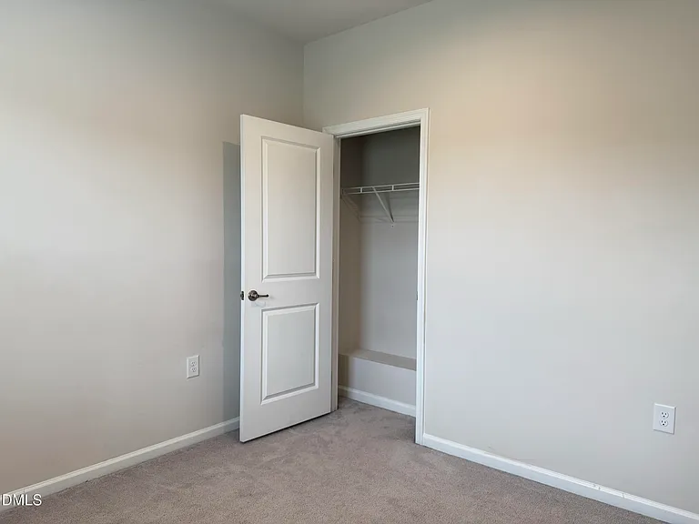 946 Channing Park Cir — Photo 27