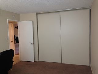 5th image of 328 Northbank Ct APT 59
