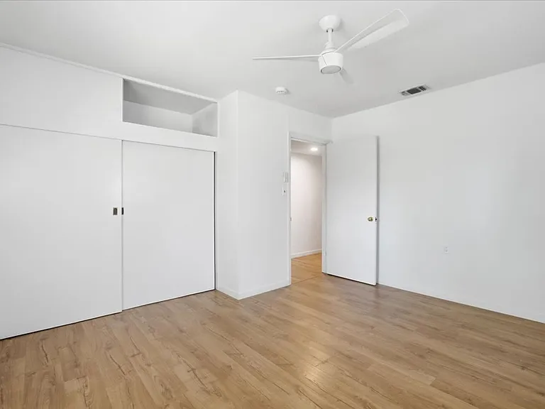 5231 17th Ave — Photo 25