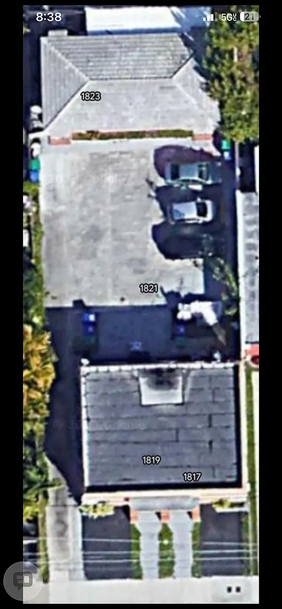 Building Photo - 1823 SW 7th St #7